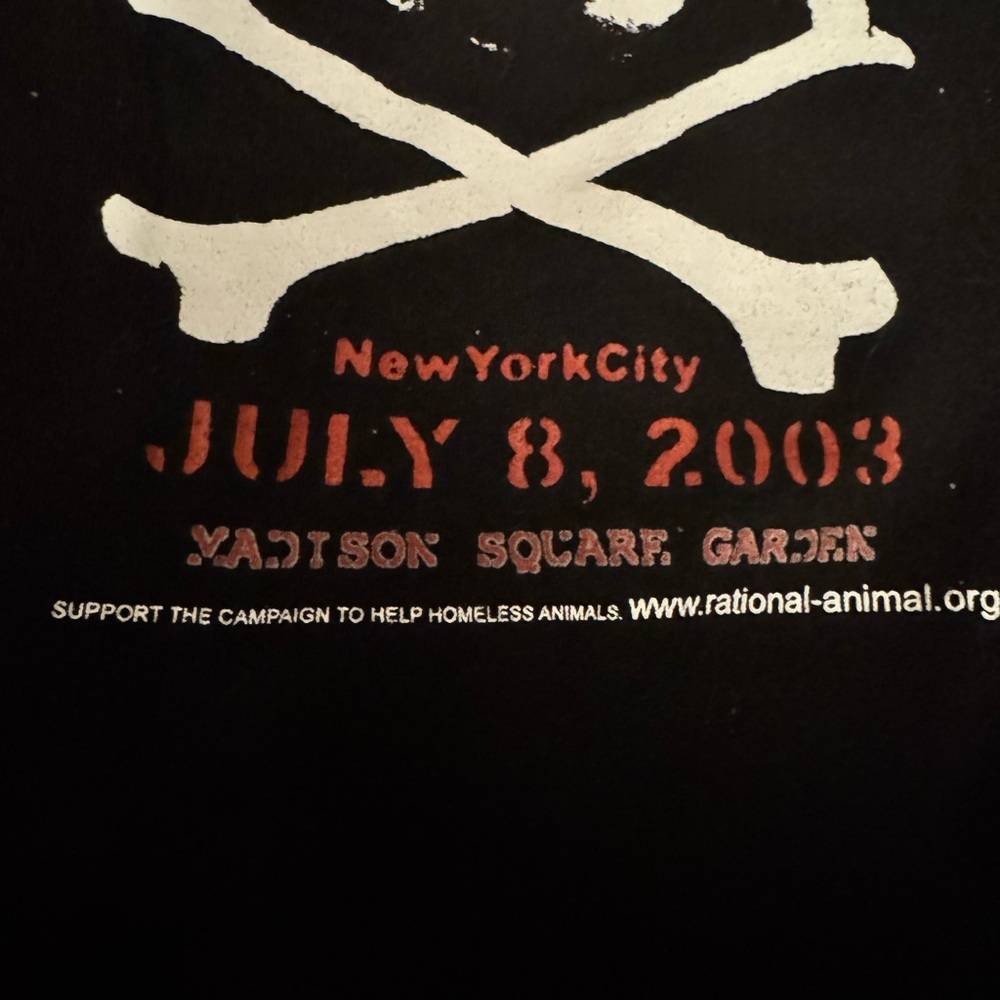 Pearl Jam - Riot Act with Buzzcocks MSG July 8, 2003 - Picture 3 of 5
